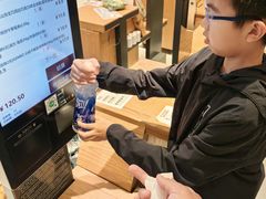 -七鲜超市(瑞虹天地太阳宫店)