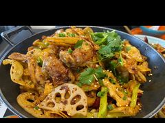 -川流不息·地道川菜·小龙虾(松东路店)