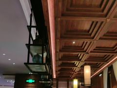 -八府香鸭·啫啫煲(华山路店)