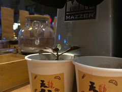 -天井·丑面包搭咖啡