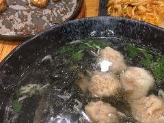 -老东镇啤酒屋海鲜加工·蒸汽海鲜·海鲜烧烤(台东店)