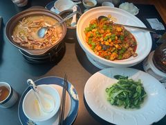 -凤凰湘语·平价海鲜餐厅(浦东旗舰店)