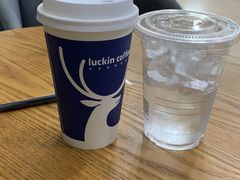 加浓美式咖啡-瑞幸咖啡(国际珠宝交易中心店)