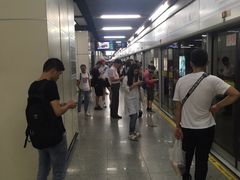 -陆家浜路(地铁站)