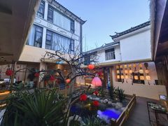 -一朵菌·野生菌探索家火锅(南亚店)