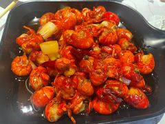 -巴厘龙虾·榜首油焖大虾(音乐学院·沿江酒馆店)