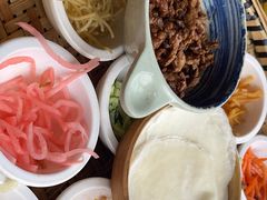 -包整·丝娃娃(一览甲秀楼风景店)