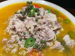 金汤肥牛-江渔儿酸菜鱼·拔草餐厅(虎门君乐汇店)