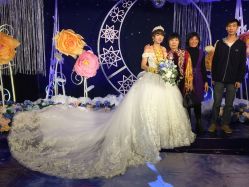 点击看大图 -予白婚纱礼服馆