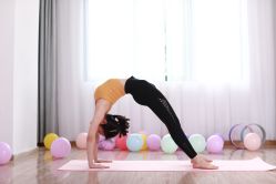 -亚太瑜伽普拉提学院