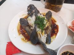 -覃记海鲜美食餐厅