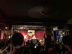 等位区-东岸Cafe 爵士俱乐部