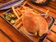 烟熏培根牛肉汉堡-Devils’ Brewery小恶魔精酿啤酒(泛海美式熏肉店)