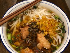 酸菜蒸肉粉-矮子粉店1985·长沙米粉(湘春路店)