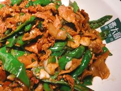 -费大厨辣椒炒肉(万家丽一店)