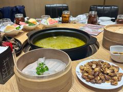 -一朵菌·野生菌探索家火锅(南亚店)