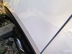 -鲨鱼皮汽车凹陷玻璃修复(静安店)