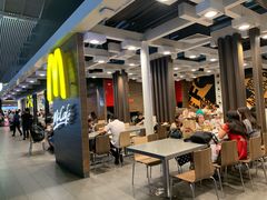 大堂-麦当劳(广州南站店)