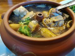 野生菌汽锅鸡-小厨子私房菜·云南美食店