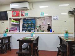 -亚忠小吃店(曾厝垵店)