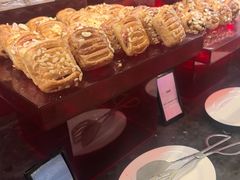 -亚龙湾希尔顿自助餐厅·海鲜·烧烤·沙滩BBQ·现场乐队