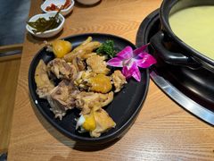 -一朵菌·野生菌探索家火锅(南亚店)