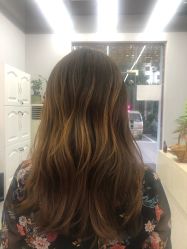 -茶发Salon·烫发染发理发