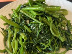 蒜蓉炒空心菜-鑫悦楼煎蟹·16年海鲜大排档