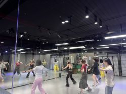 -Easyfun舞蹈生活馆