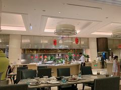 -月色西餐厅·海鲜刺身·烧烤(科学城保利郡雅酒店)