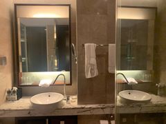 -上海龙之梦万丽酒店