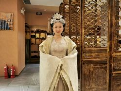 点击看大图 -盘子女人坊古装写真摄影(南京总店)