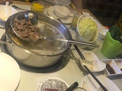 -浪里寻·臻牛养生牛肉火锅(方圆荟店)