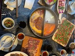 -热火朝天鲜切牛肉火锅(南强街巷店)