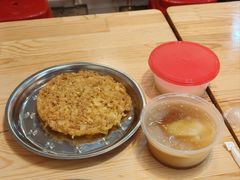 -柳州肥姨妈大骨螺蛳粉(东靖路店)