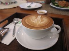 -Chom Cafe and Restaurant