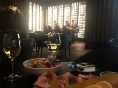 -wineapp葡萄酒餐吧(外滩金融中心店)