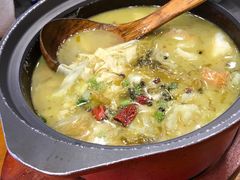 -周鱼小馆石锅酸菜鱼(活力汇店)