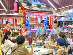 -刘姐啤酒鱼民族演艺餐厅(西街总店)