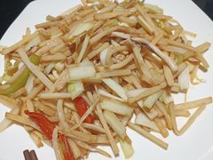 -高第街56号餐厅(泰安万达店)