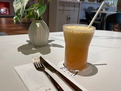 -潮一不贰·法式甜品·生日蛋糕·西式简餐(外滩店)