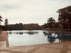 -海悦山庄酒店-花园泳池