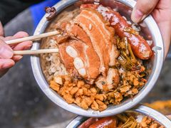 -梁阿婆廿年老牌扣肉糯米饭