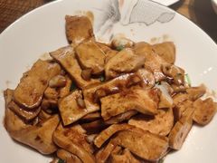 -爱碗亭·鲜炒湖南菜(壹城中心店)