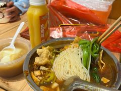 -柳州肥姨妈大骨螺蛳粉(万达中心店)