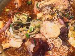 -张翻越·川渝冒菜·武汉黑鸭煲(城北万象城店)