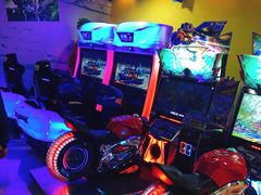 -汤姆熊欢乐世界(红博会展购物广场店)