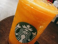 -星巴克臻选(南京金茂览秀城店)