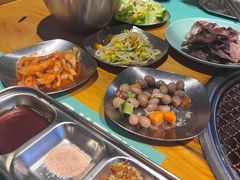 -唯成•韩国炭火烤肉 유성고기