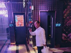 -好乐迪(张扬路八佰伴店)